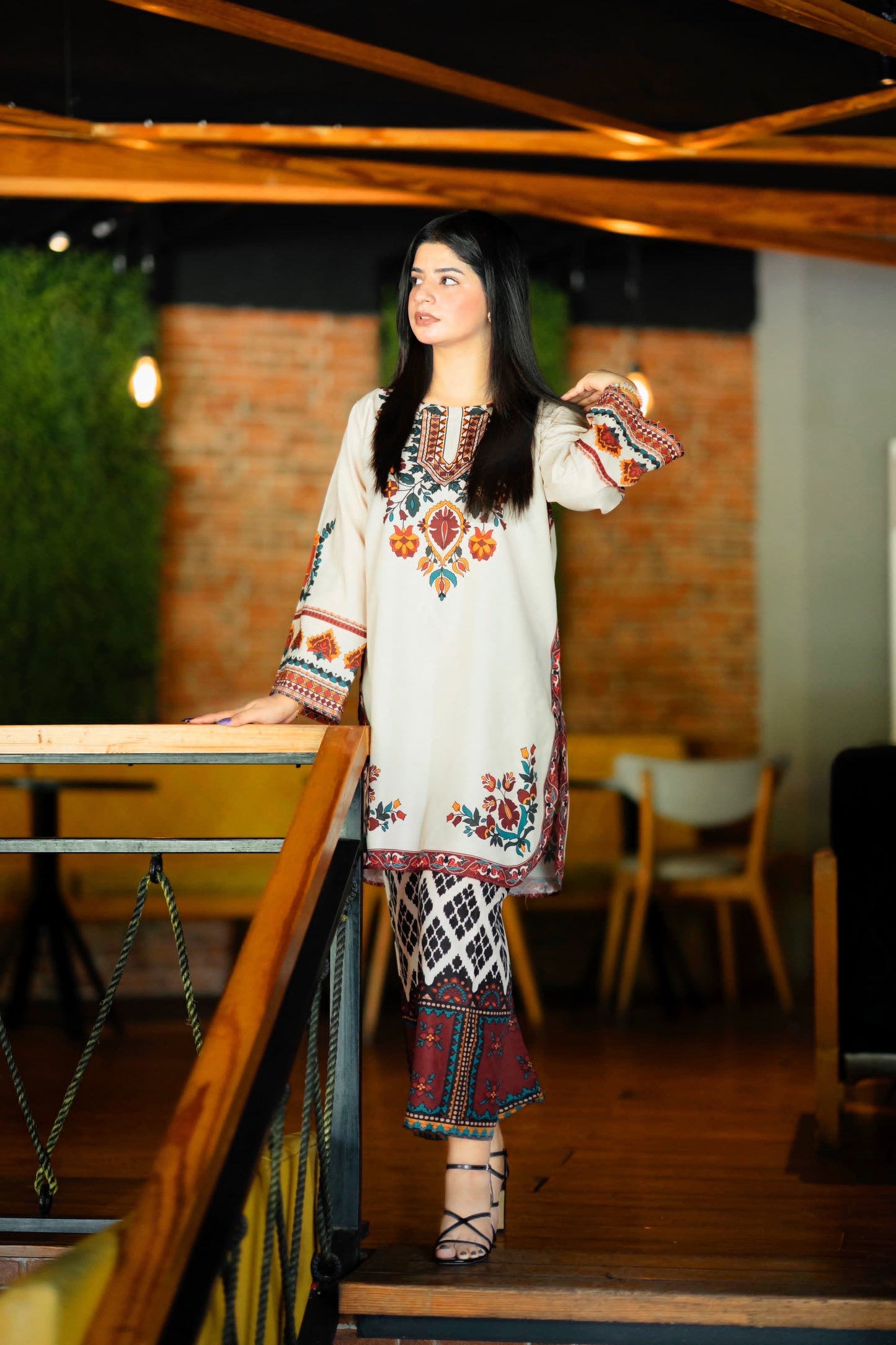 MEERUB DIGITAL PRINTED 2PC Comfit Wears