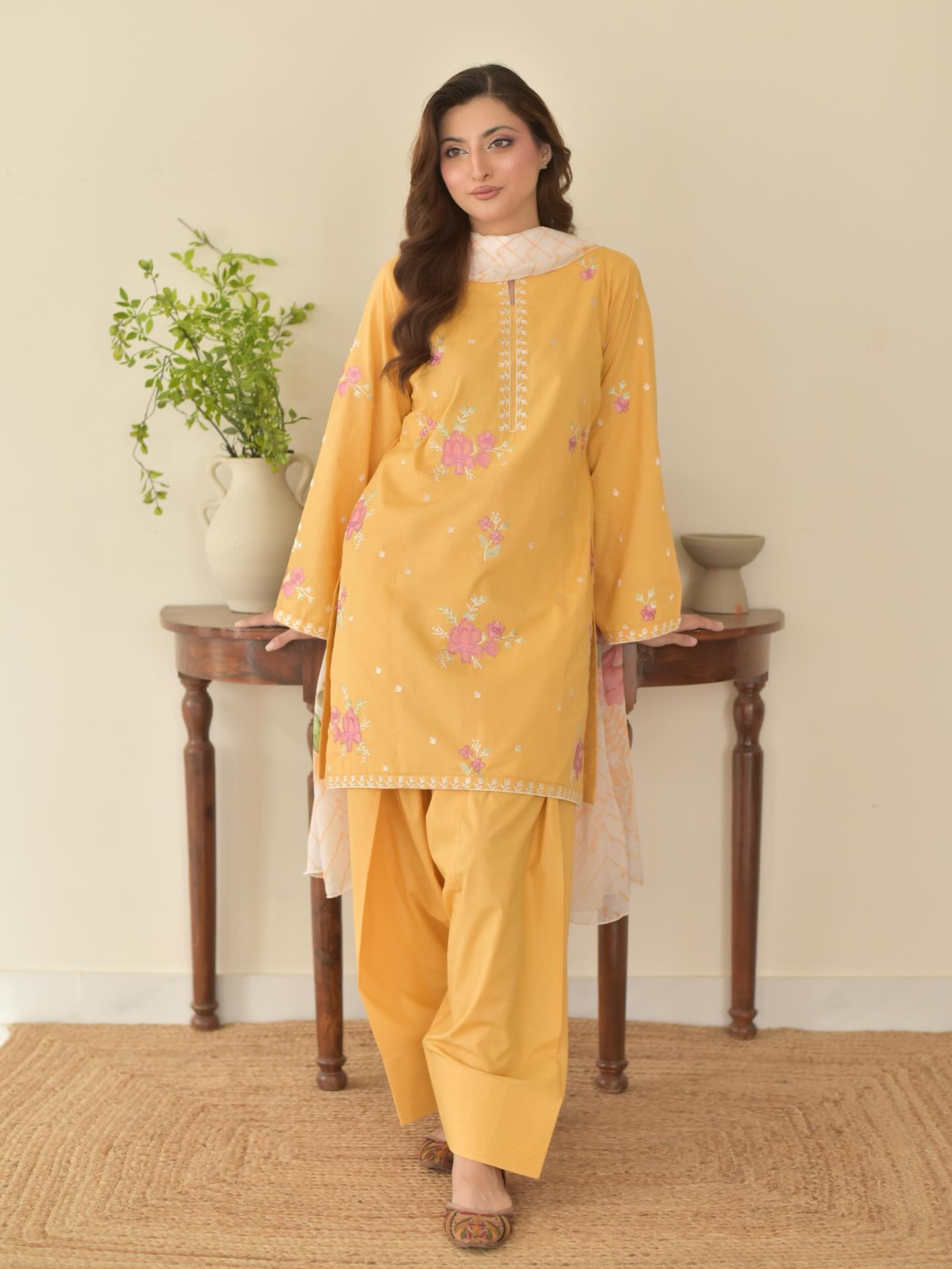 P R E M I U M  C O L L E C T I O N SUNFLOWER 🌻 EMBROIDERY 3PC Comfit Wears