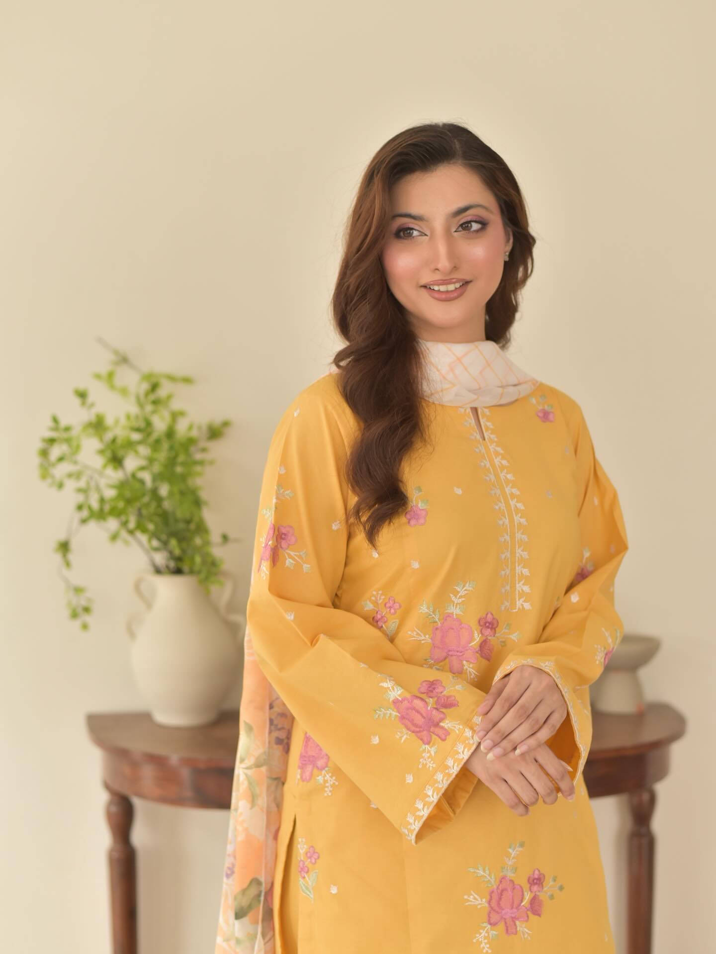 P R E M I U M  C O L L E C T I O N SUNFLOWER 🌻 EMBROIDERY 3PC Comfit Wears