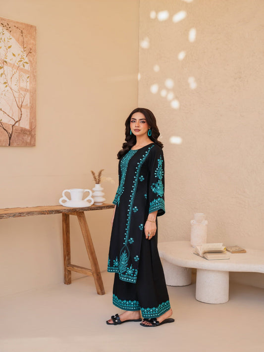 W I N T E R C O L L E C T I ON *PAK LIBAS* *SERENA EMBROIDERY 2PC (9MM WORK) Comfit Wears