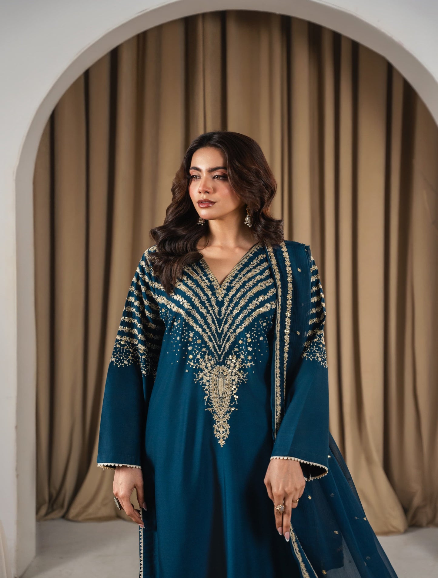 ZINC PEACOCK EMBROIDERED 3PC Comfit Wears