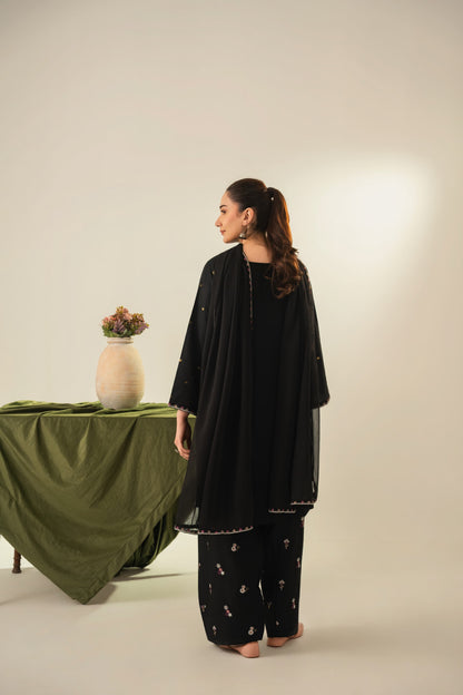 ZARQA EMBROIDERED 3PC (FARSHI) Raj Kumari Collections