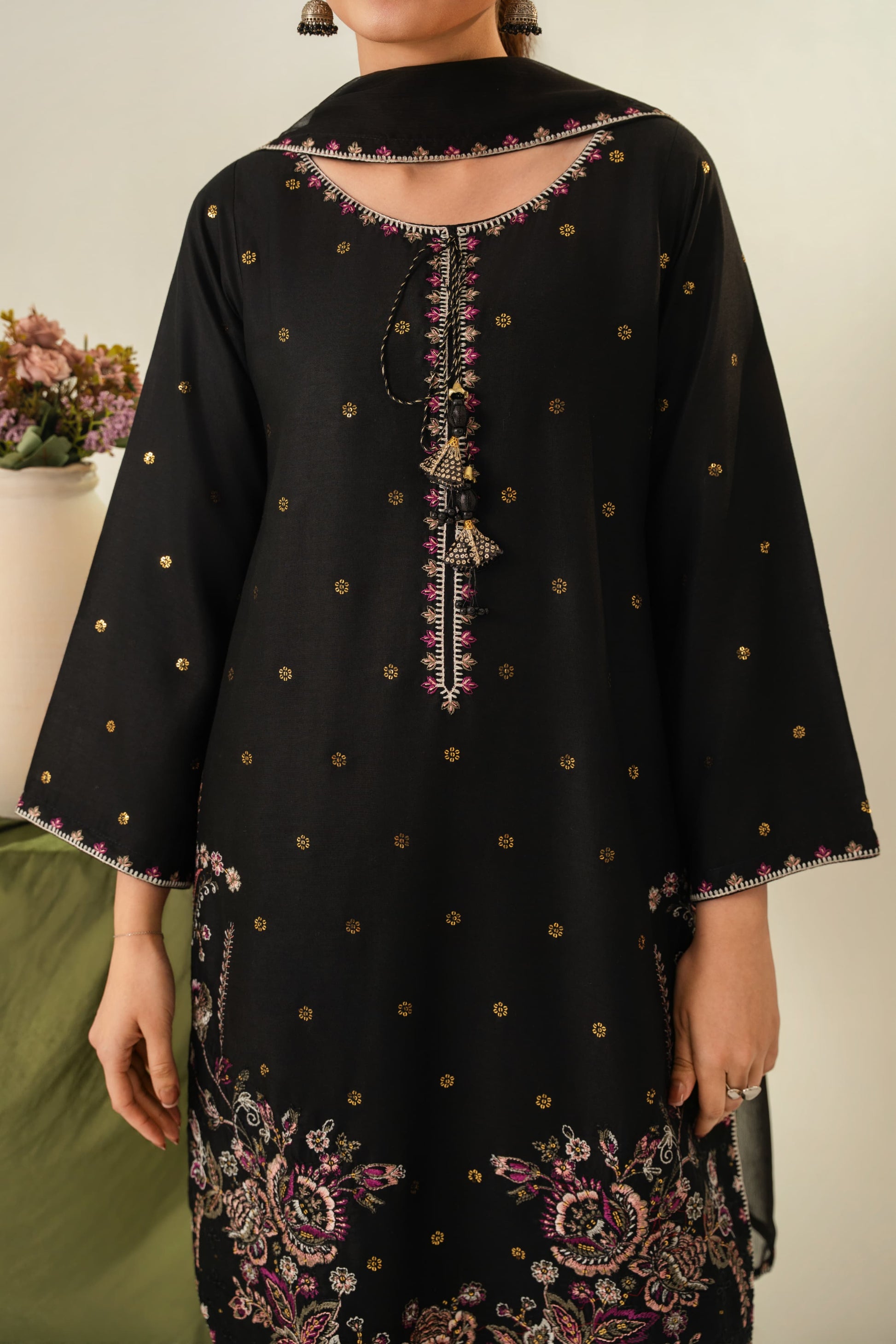 ZARQA EMBROIDERED 3PC (FARSHI) Raj Kumari Collections
