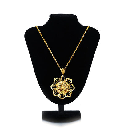 Elegant Sunflower Gold Pendant Necklace for Women – Stylish Luxury Jewelry Gift Raj Kumari Collections