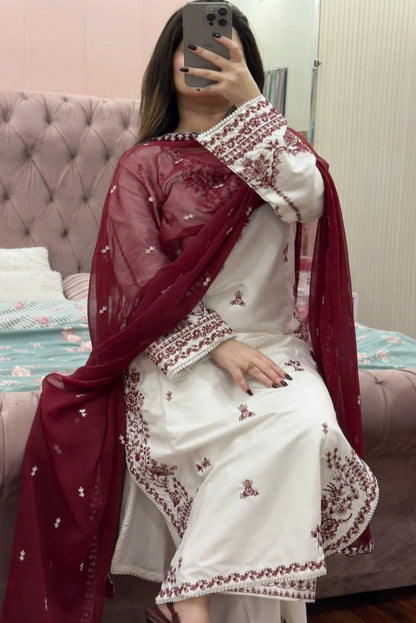 LADIES FASHION DRESSES