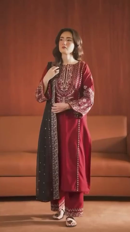 ROYAL PRET 3PC - EMBROIDERED LAWN DRESS